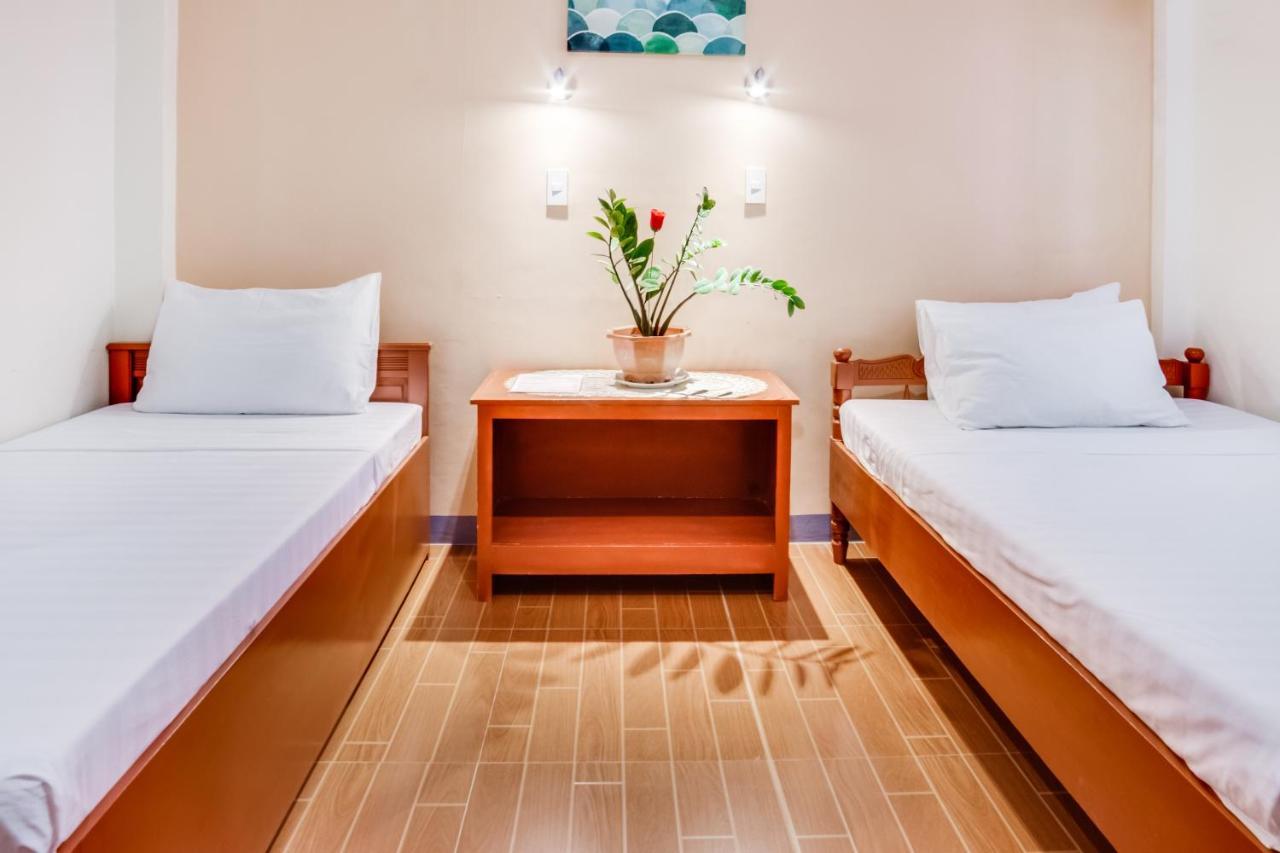 Cawit Resort And Cafe Esperanza Bagian luar foto
